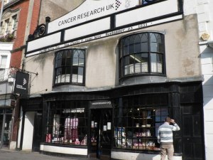 Chris Downer [CC-BY-SA-2.0 (http://creativecommons.org/licenses/by-sa/2.0)], via Wikimedia Commons